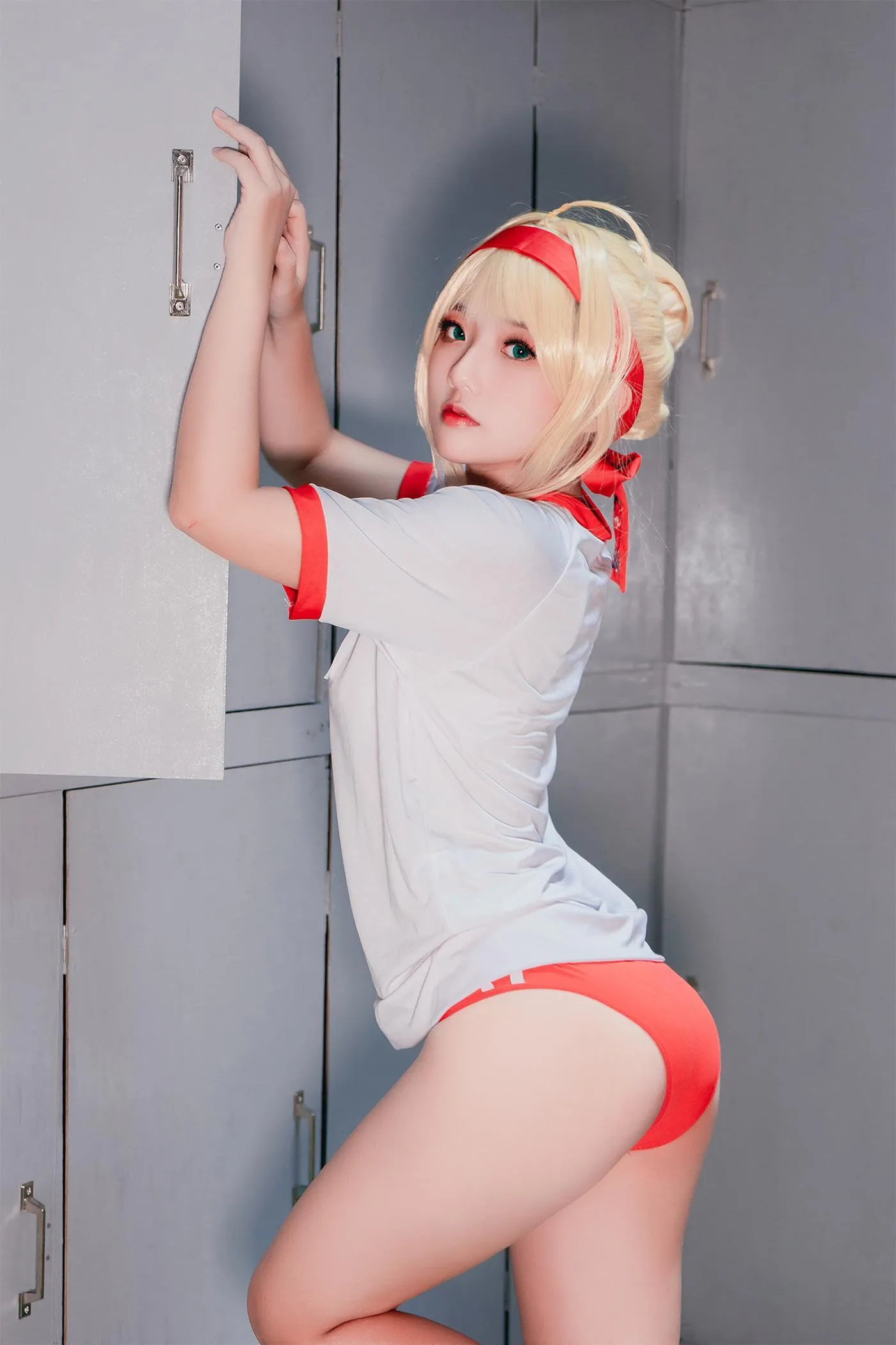 Messie Huang – NO.05 Nero [22P]插图5